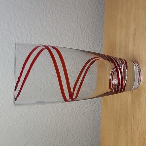 Mouth Blown Double Red Swirline Hand Blown Glass Vase - Picture 4 of 7